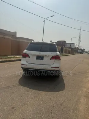 Mercedes-Benz GLE-Class 2018 White
