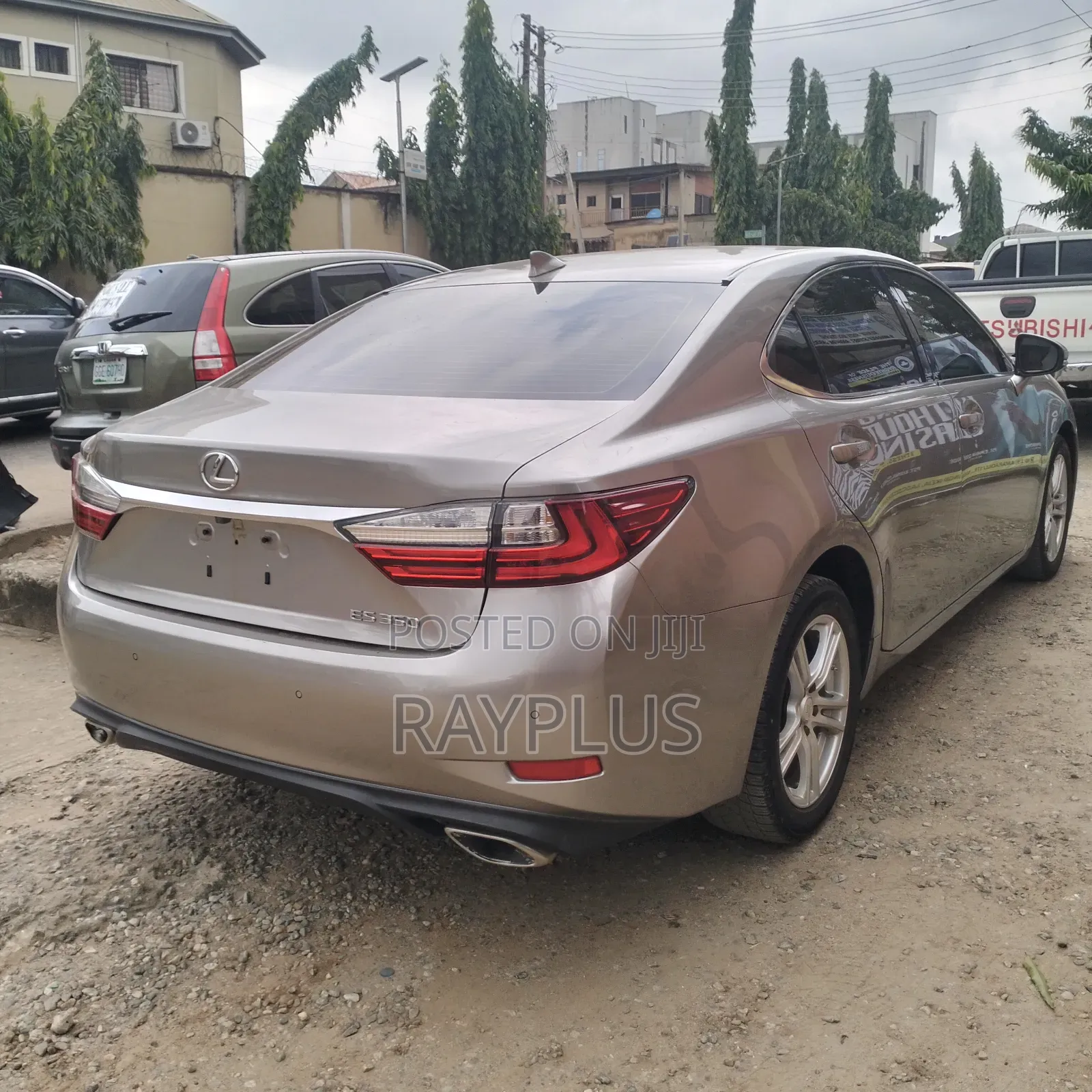 Lexus ES 2017 Gold
