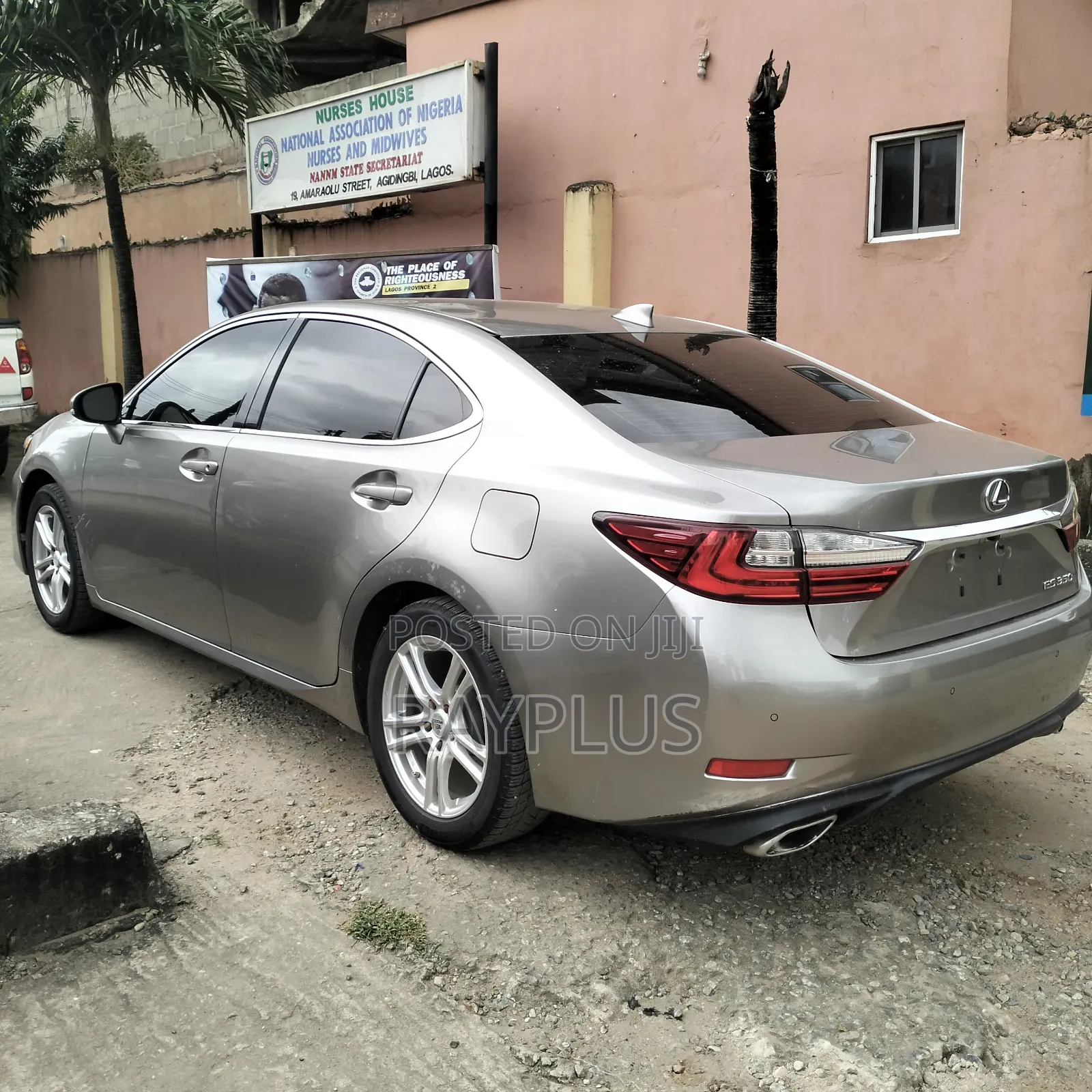 Lexus ES 2017 Gold