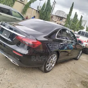 Mercedes-Benz E350 2022 Black