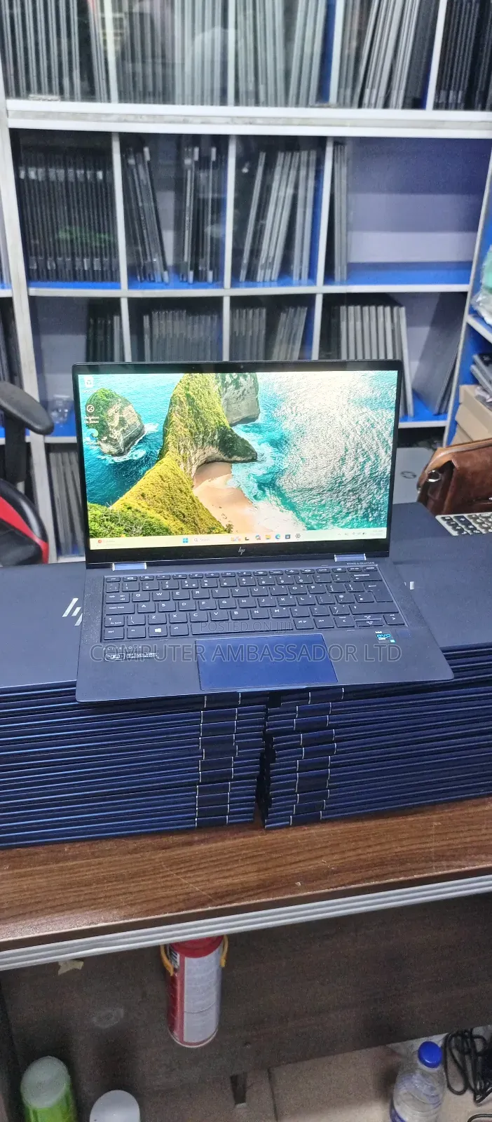 Laptop HP Dragonfly G4 16GB Intel Core i7 SSD 512GB
