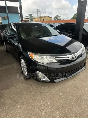 Toyota Camry XLE 4dr Sedan (2.5L 4cyl 6A) 2014 Black