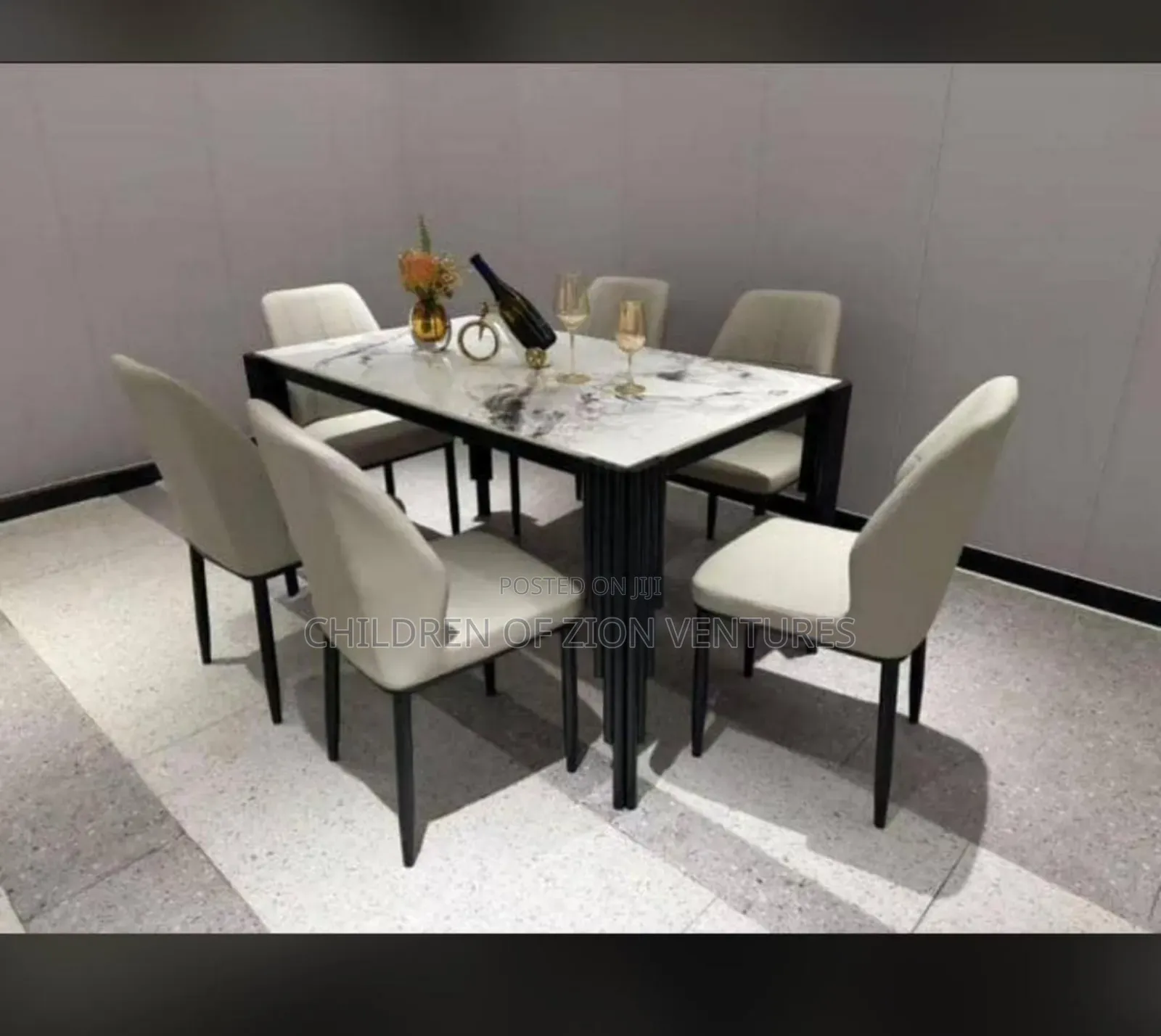 Mabel Dinning Room Sets