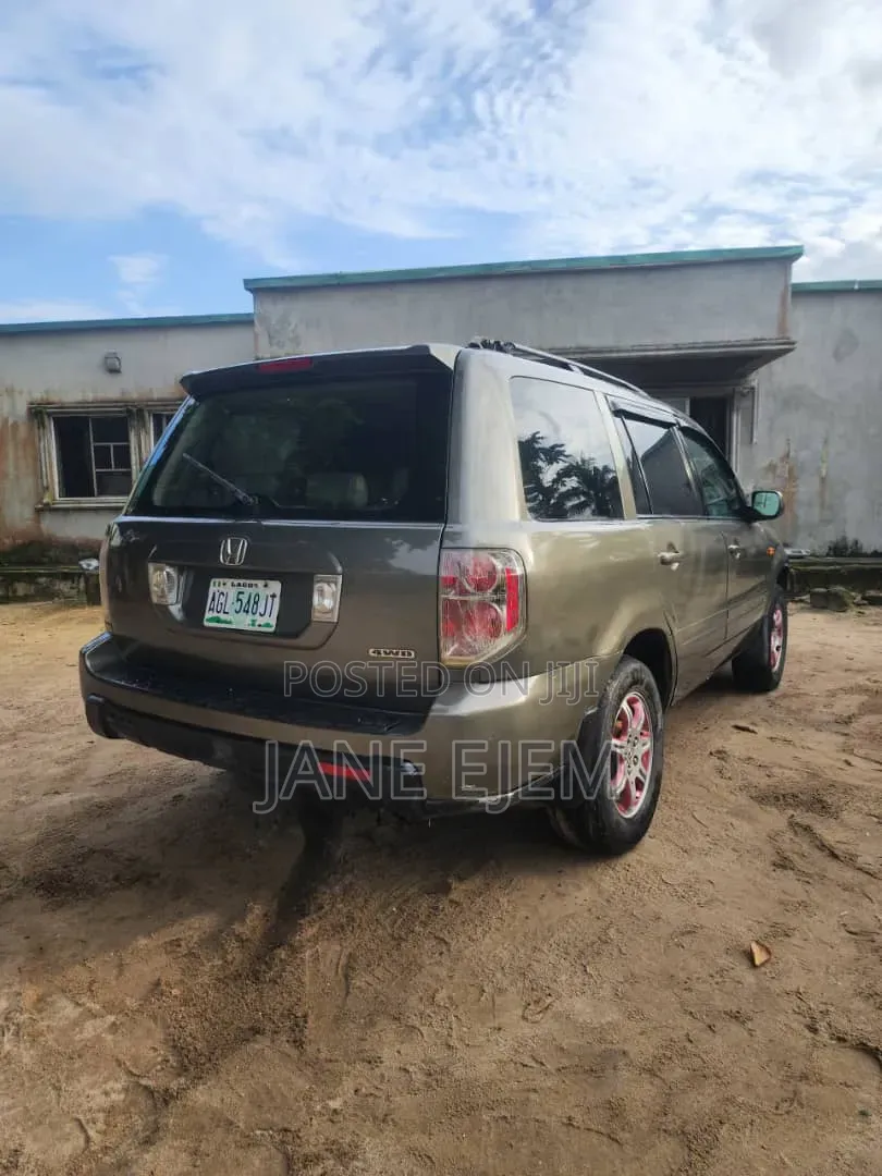 Honda Pilot 2006 Beige