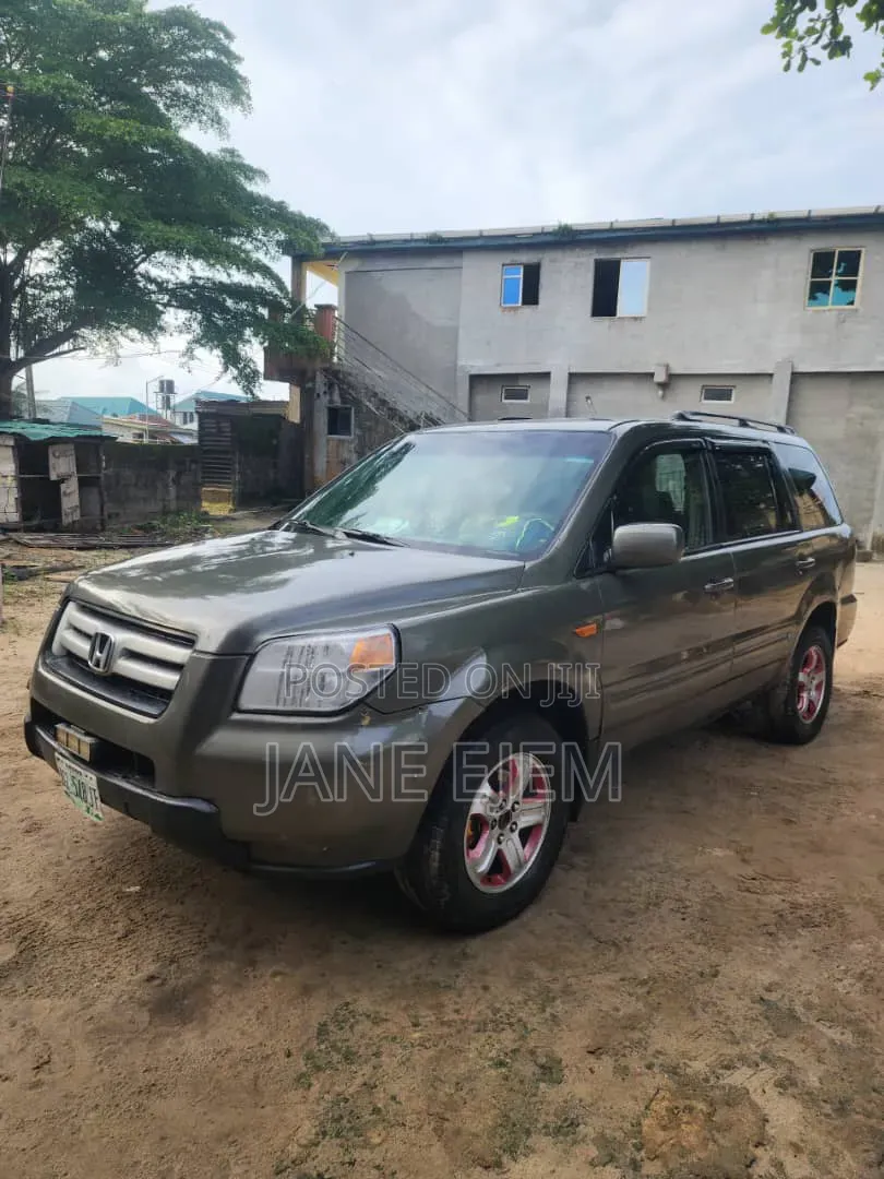 Honda Pilot 2006 Beige