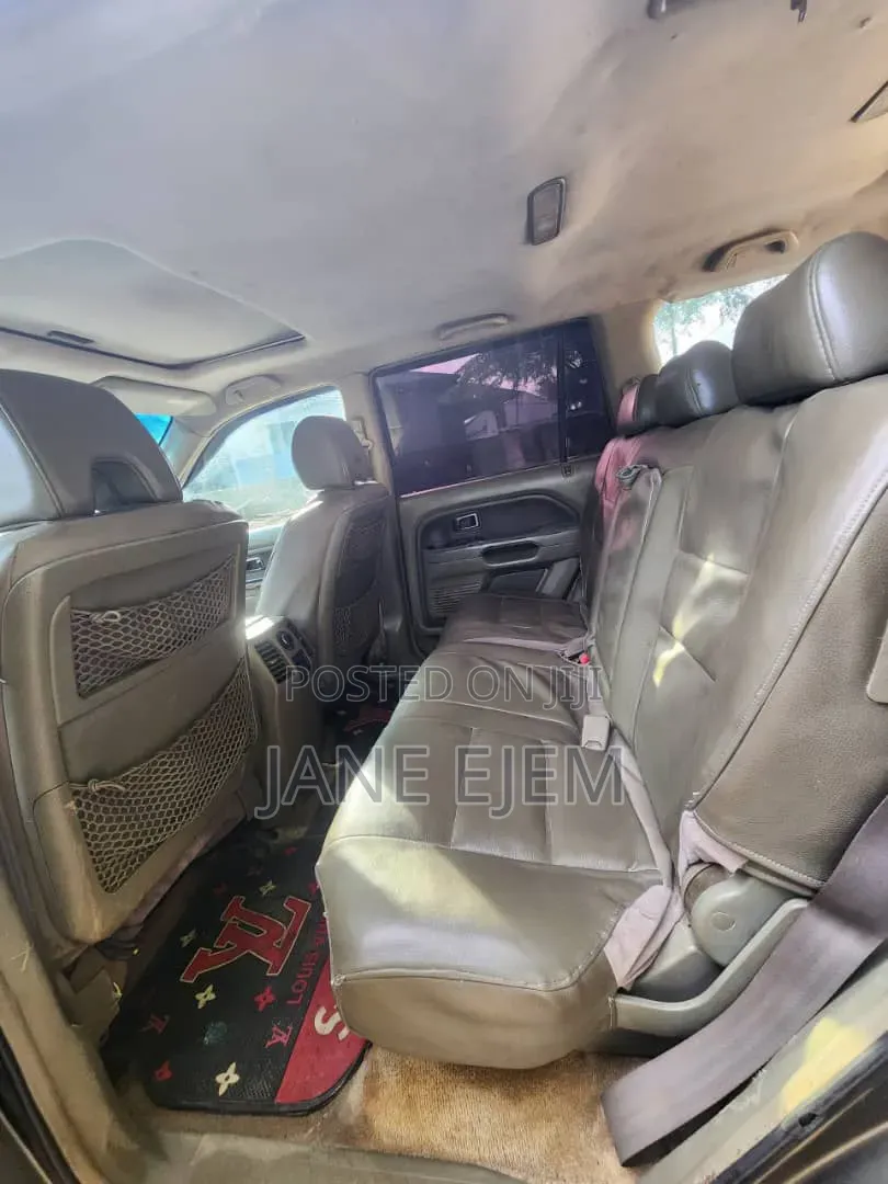 Honda Pilot 2006 Beige