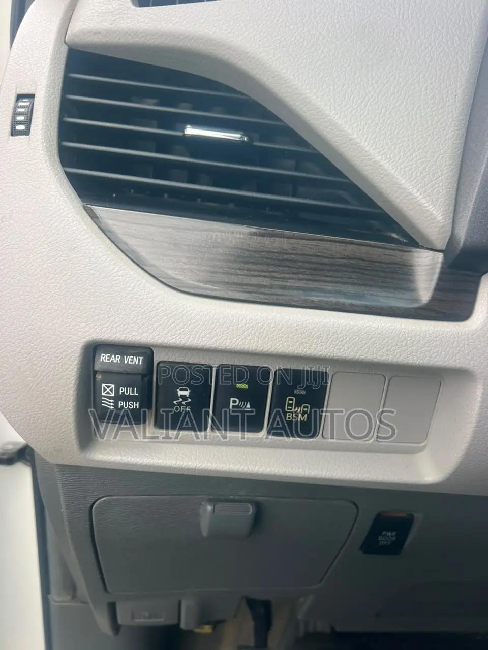 Toyota Sienna 2016 White