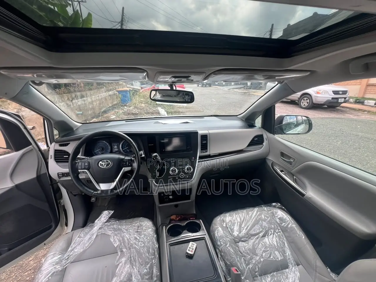 Toyota Sienna 2016 White