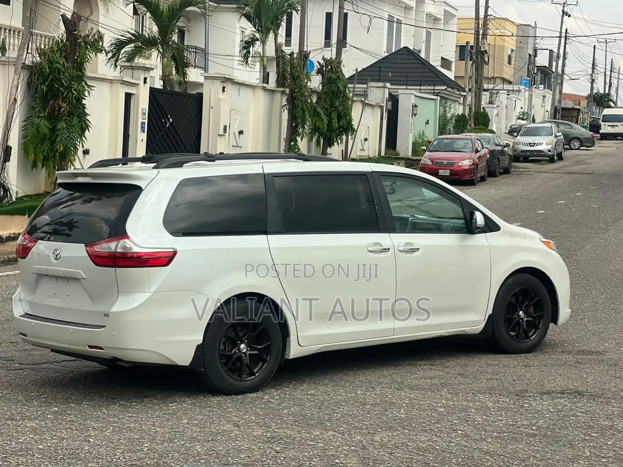 Toyota Sienna 2016 White