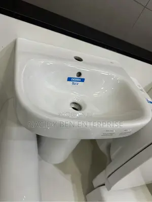 Roca Basin With Pedestal