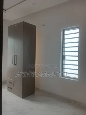 5bdrm Duplex in Ikeja Gra for rent