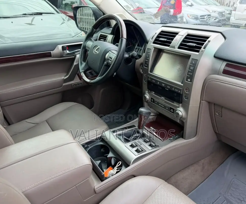 Lexus GX 2019 Silver