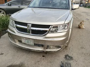 Dodge Journey 2010 Gold