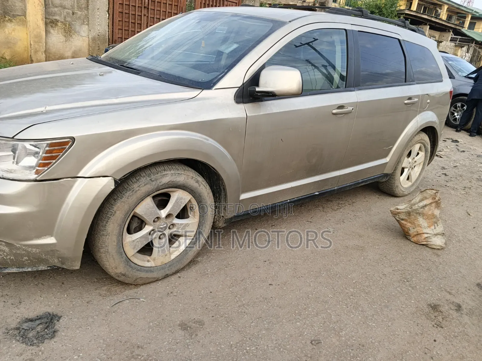 Dodge Journey 2010 Gold
