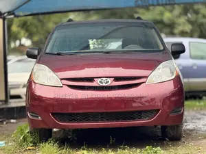 Toyota Sienna CE AWD 2007 Red