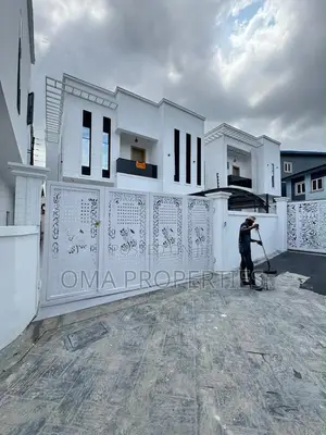 Furnished 5bdrm House in Omole Phase 1 for sale