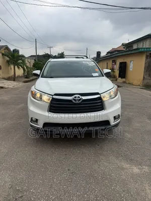 Toyota Highlander Limited 4dr SUV (3.5L 6cyl 6A) 2015 White