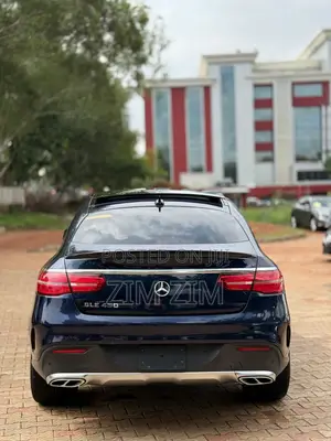 Mercedes-Benz GLE-Class 2017 Blue