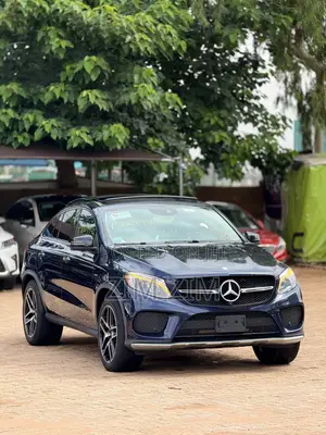 Mercedes-Benz GLE-Class 2017 Blue