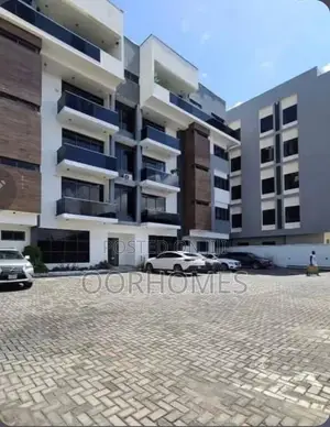 3bdrm Apartment in Lekki Phase 1 for rent