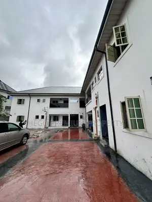 2bdrm Block of Flats in Duncan Mighty Street, Choba for rent
