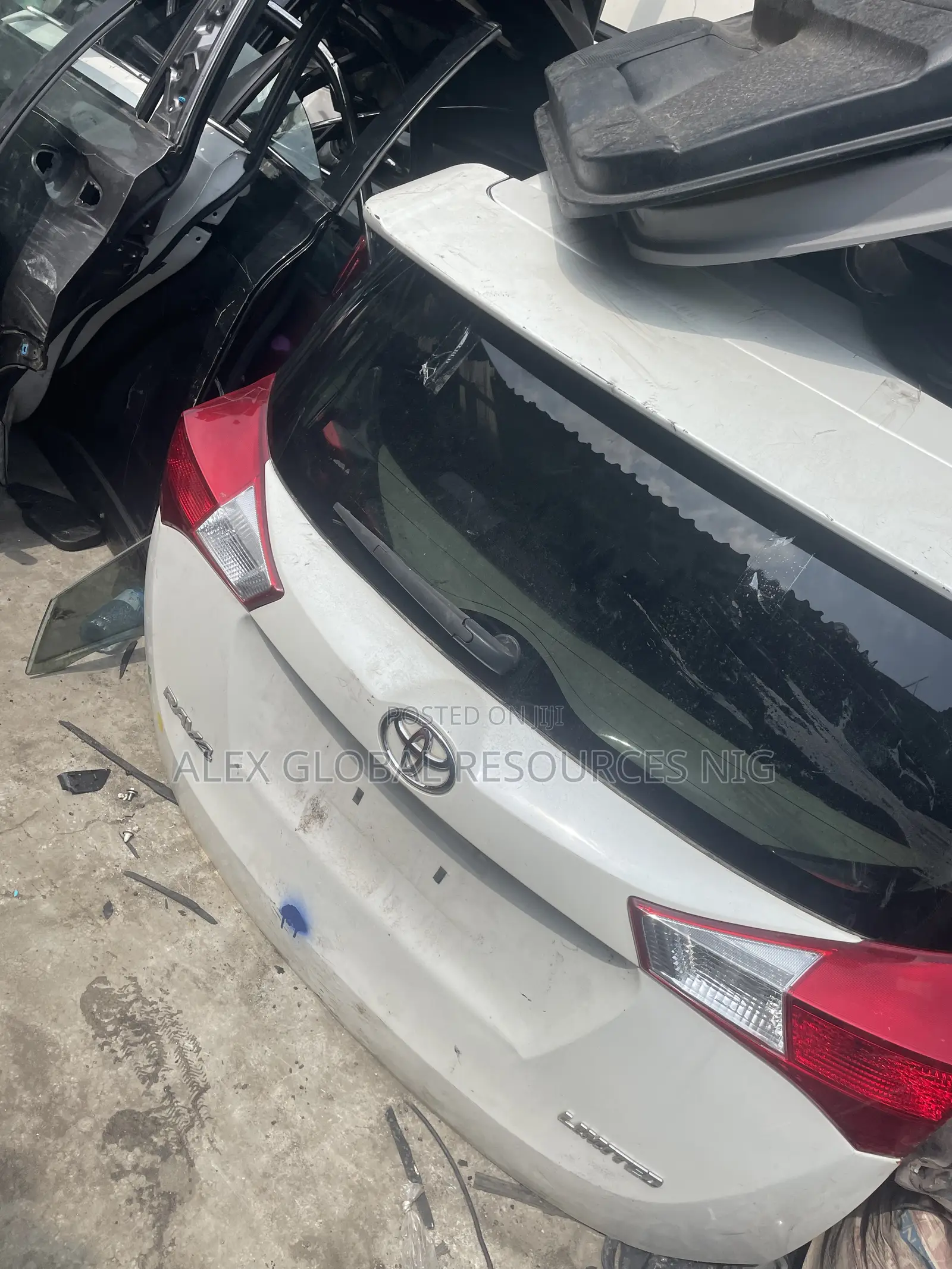 Complete Boot RAV4 2014