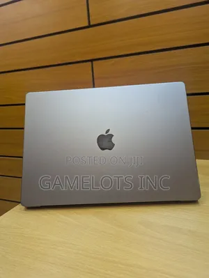 Laptop Apple MacBook Pro 2021 M1 16GB Apple M1 Pro SSD 512GB