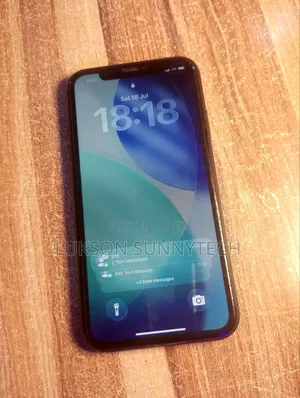 Apple iPhone 11 64 GB Black