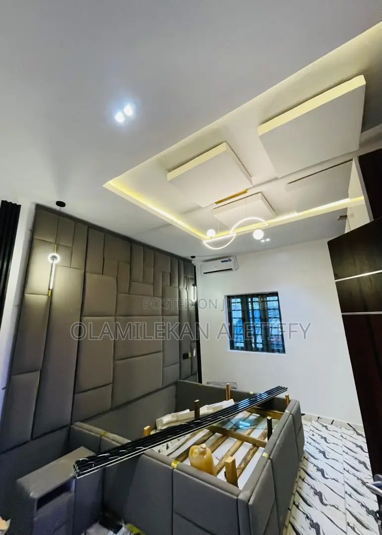 Electrician Globally