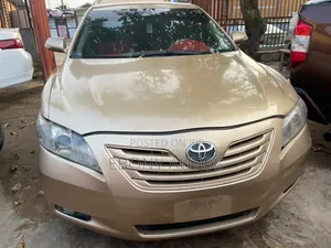 Toyota Camry 2008 Gold