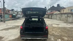 Mercedes-Benz GLC-Class 2019 Black