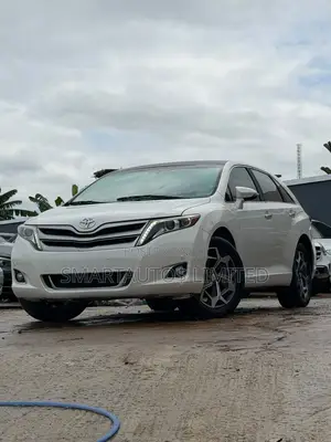 Toyota Venza XLE 2013 White