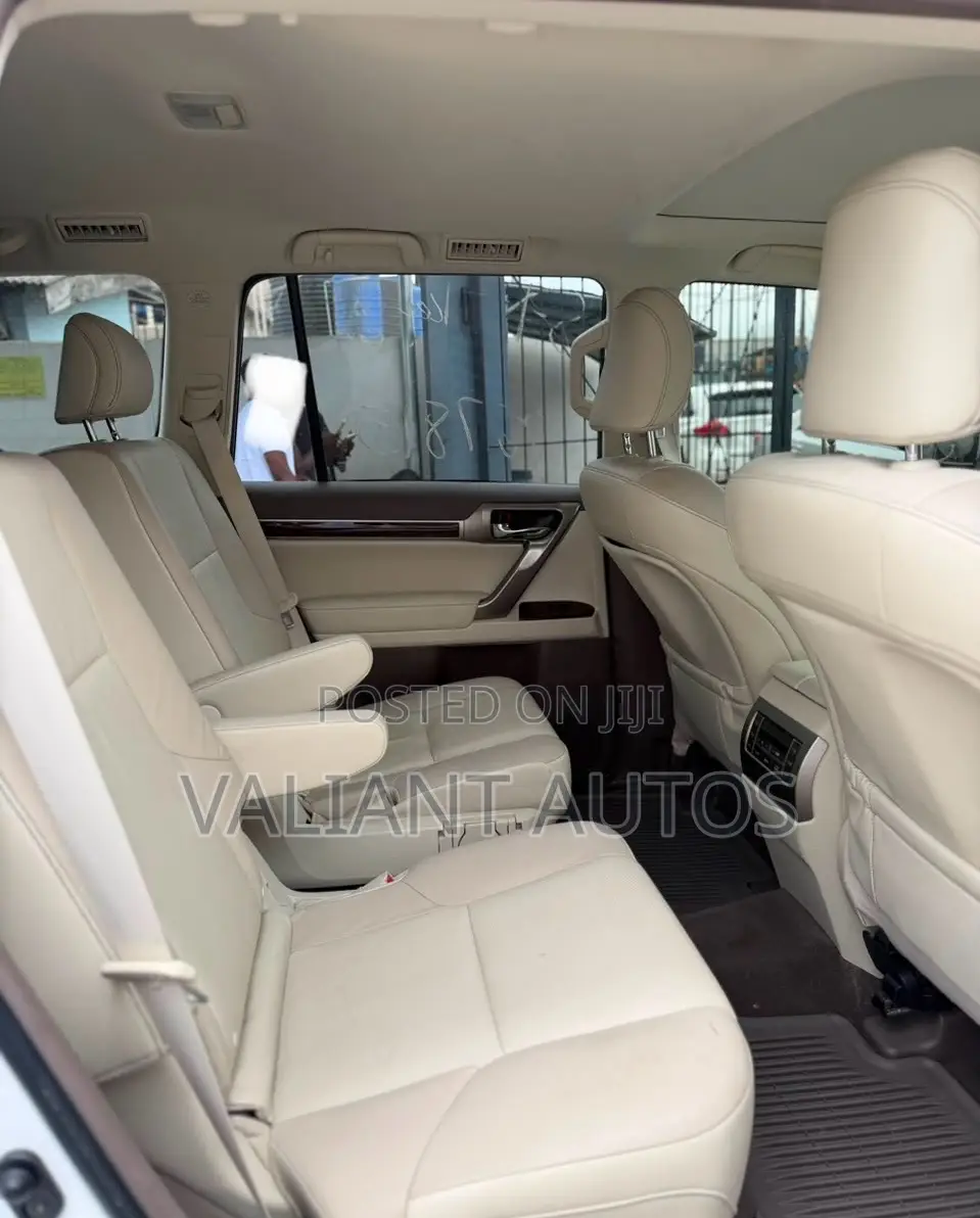Lexus GX 2017 White
