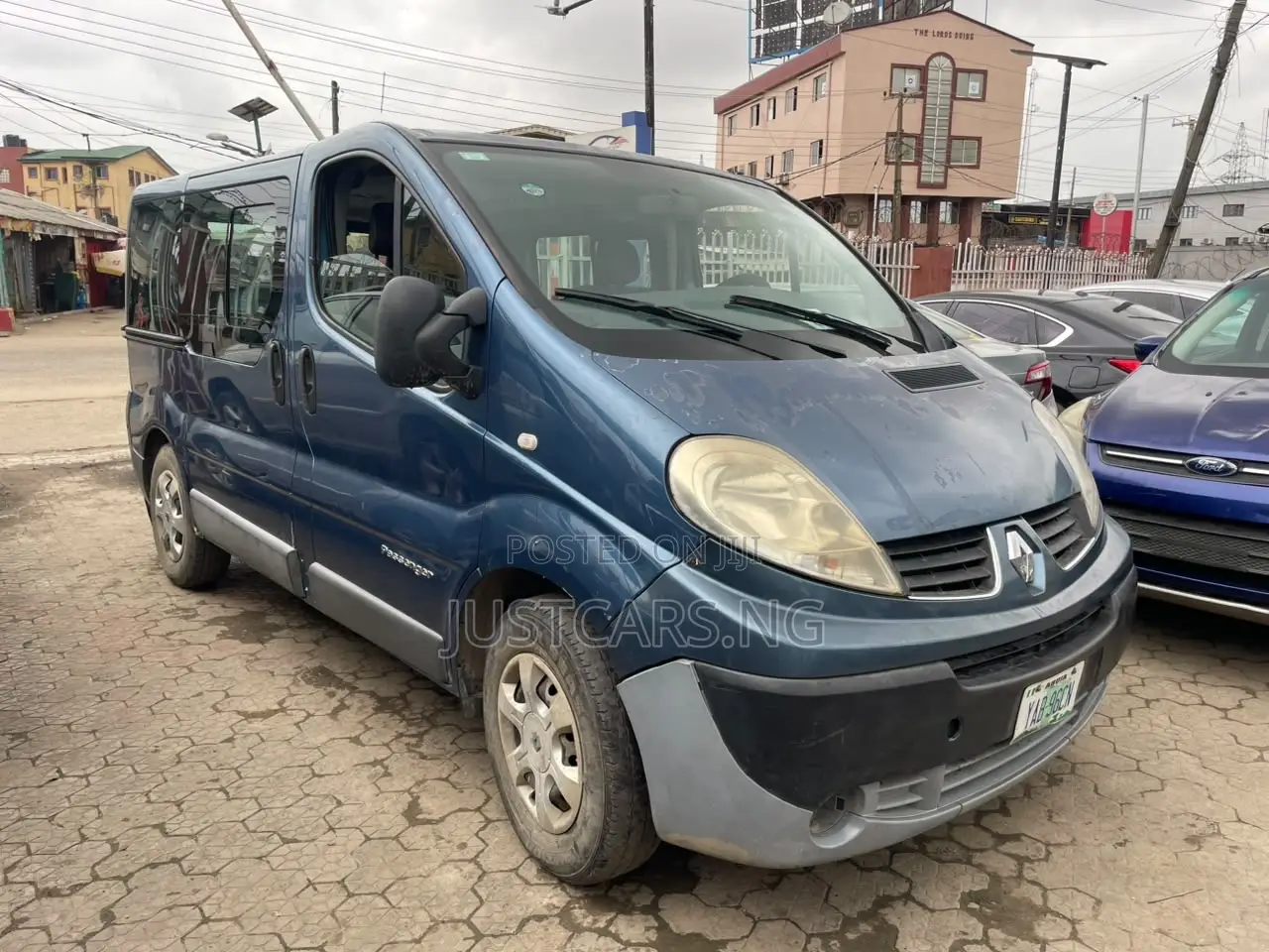Renault Trafic 2012 Blue