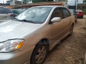 Toyota Corolla 2004 Silver