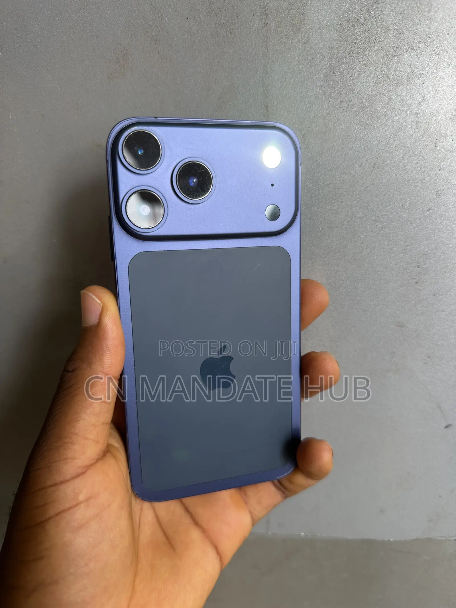 Apple iPhone XR 128 GB Purple