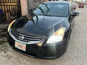 Nissan Altima 2.5 2010 Black