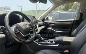 Toyota Highlander Platinum 2022 White