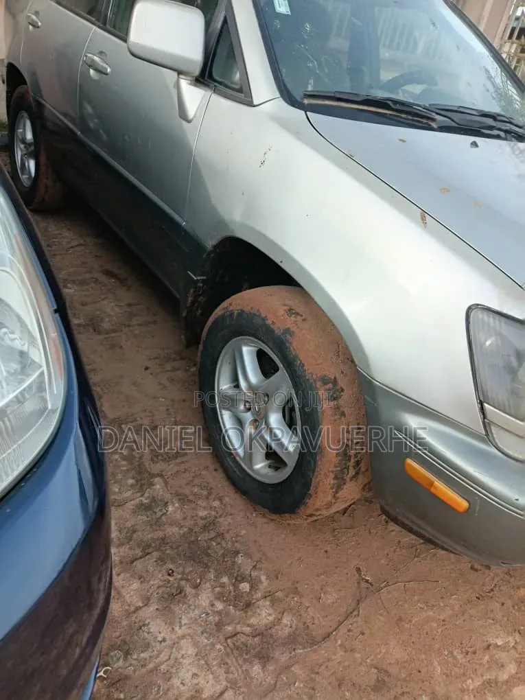 Lexus RX 2003