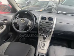 Toyota Corolla 2010 Gray
