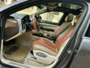 Porsche Cayenne 2015