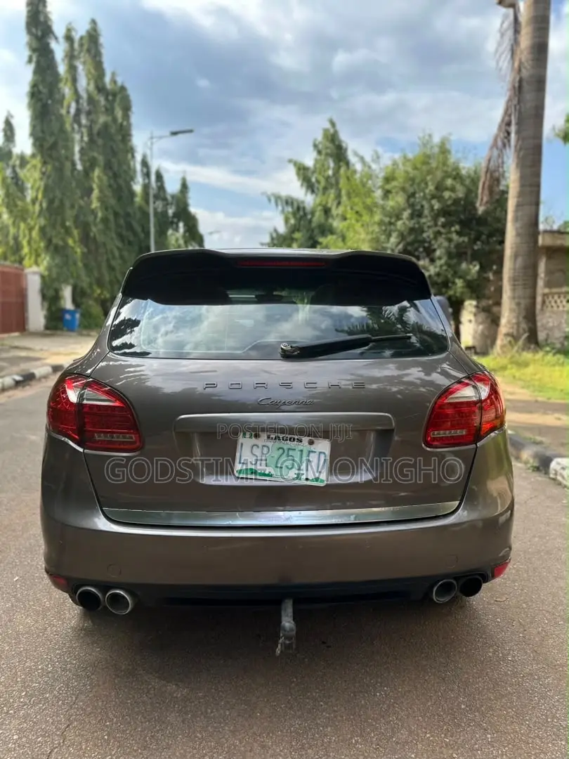 Porsche Cayenne 2015