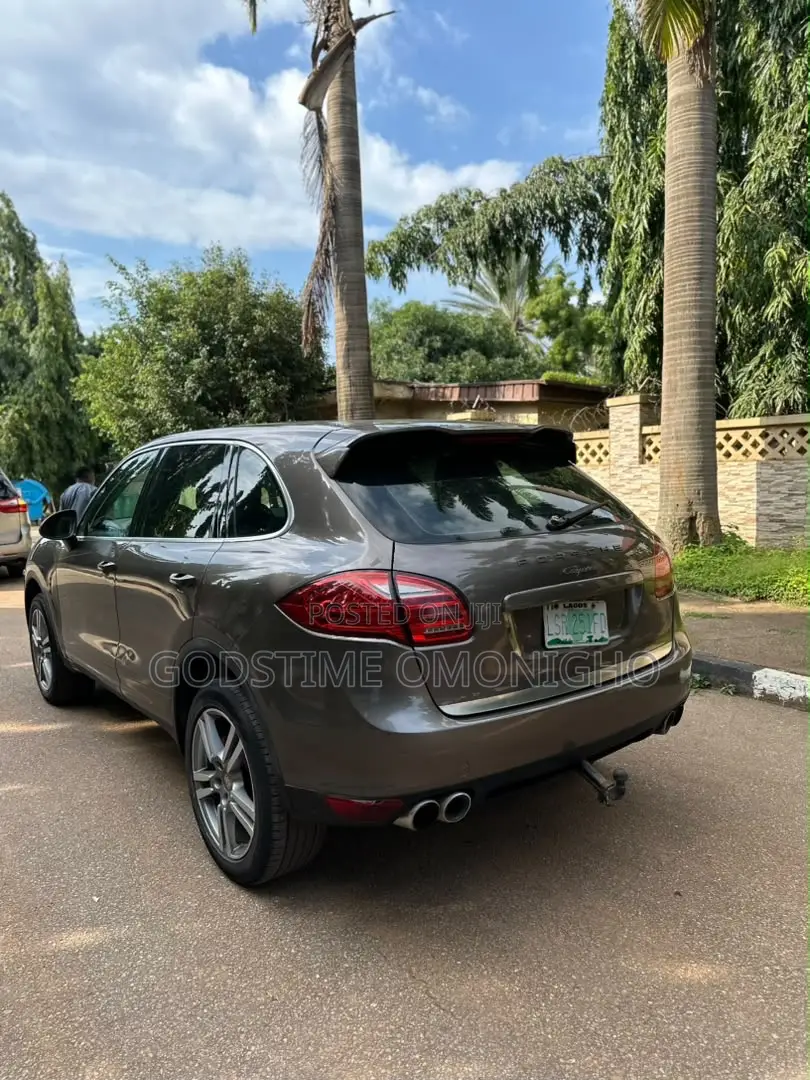 Porsche Cayenne 2015