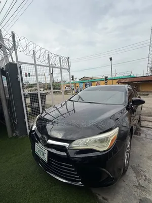 Toyota Camry XLE 4dr Sedan (3.5L 6cyl 6A) 2015 Black