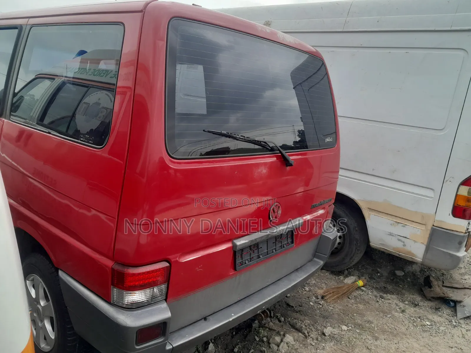 Volkswagen Transporter 2002 Red