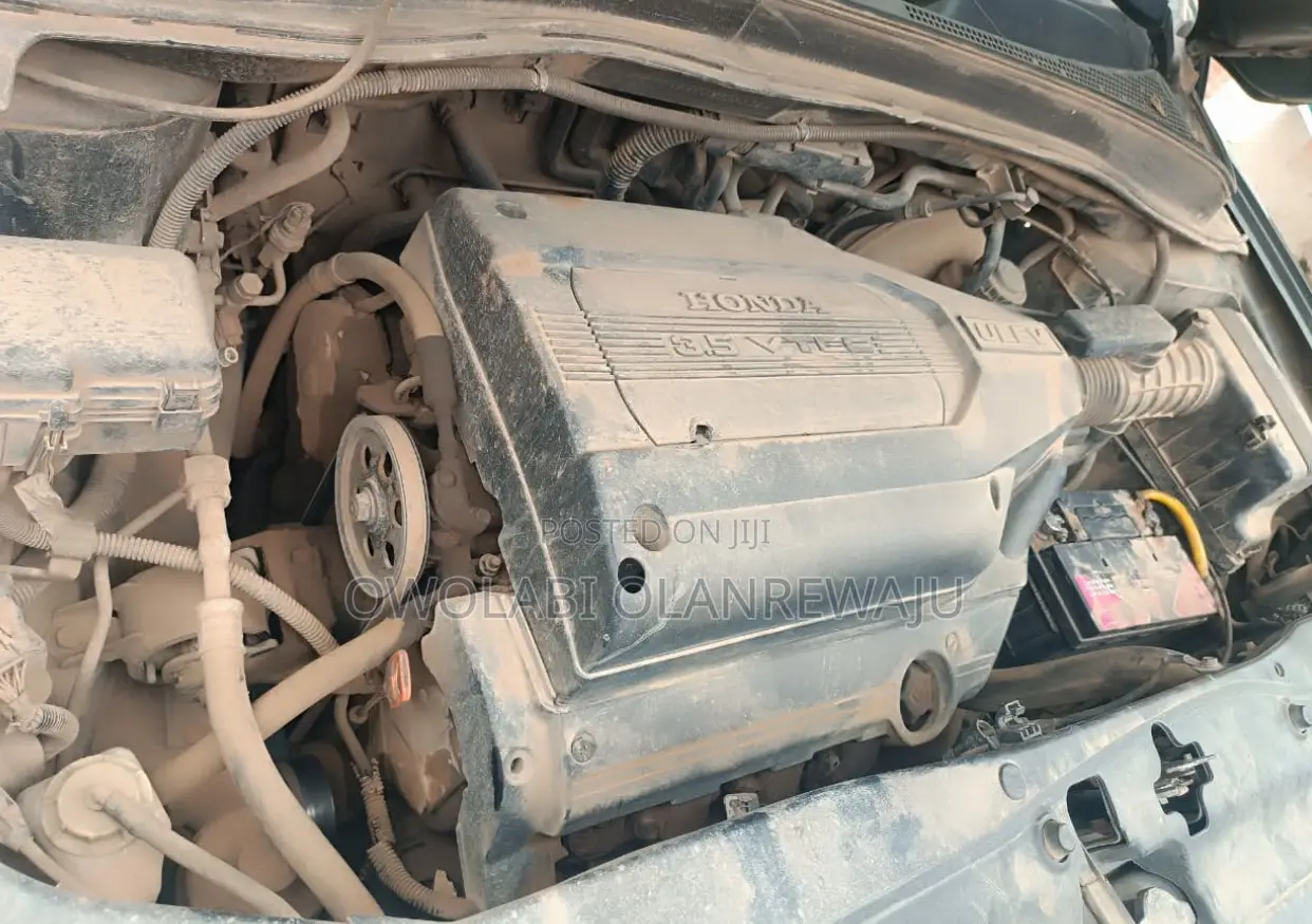 Honda Pilot 2005 Gray