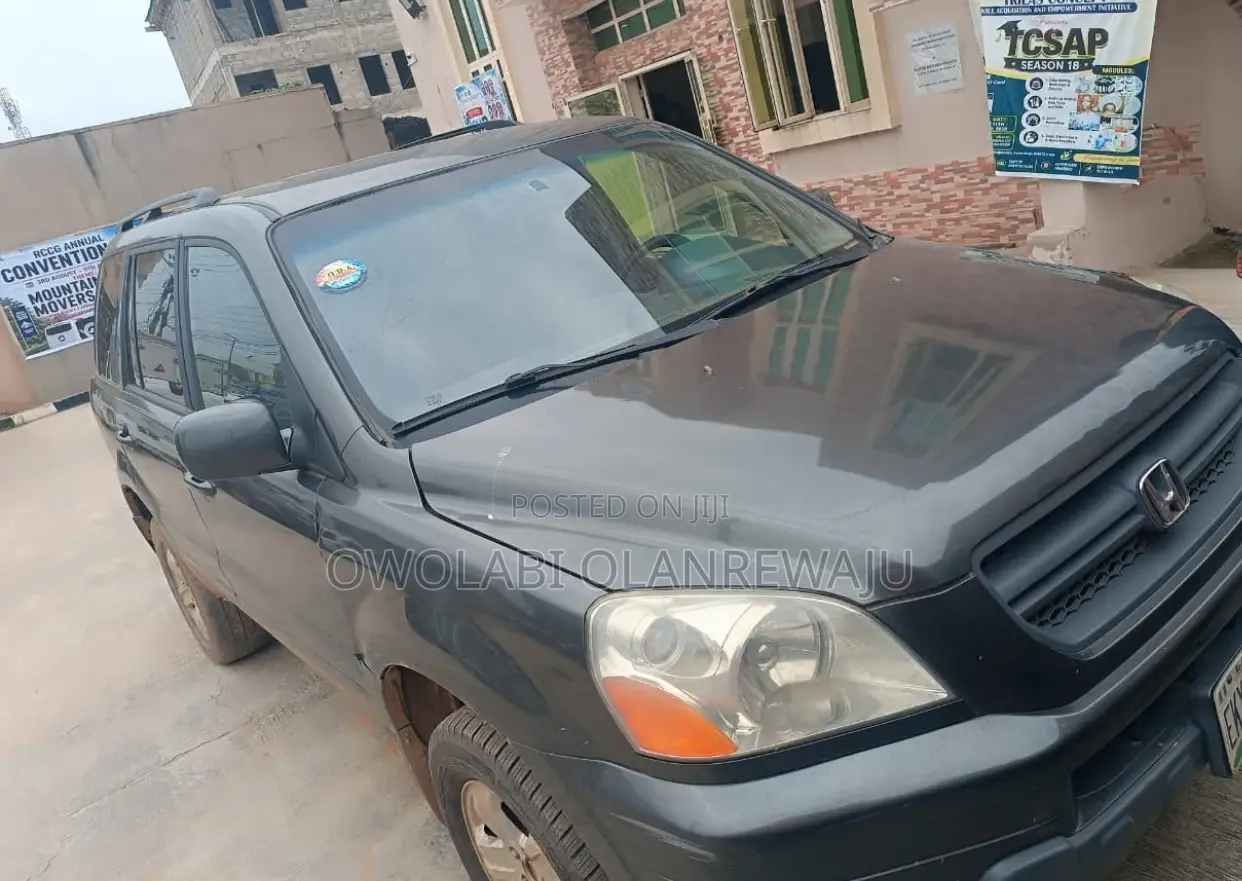 Honda Pilot 2005 Gray