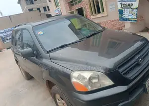 Honda Pilot 2005 Gray