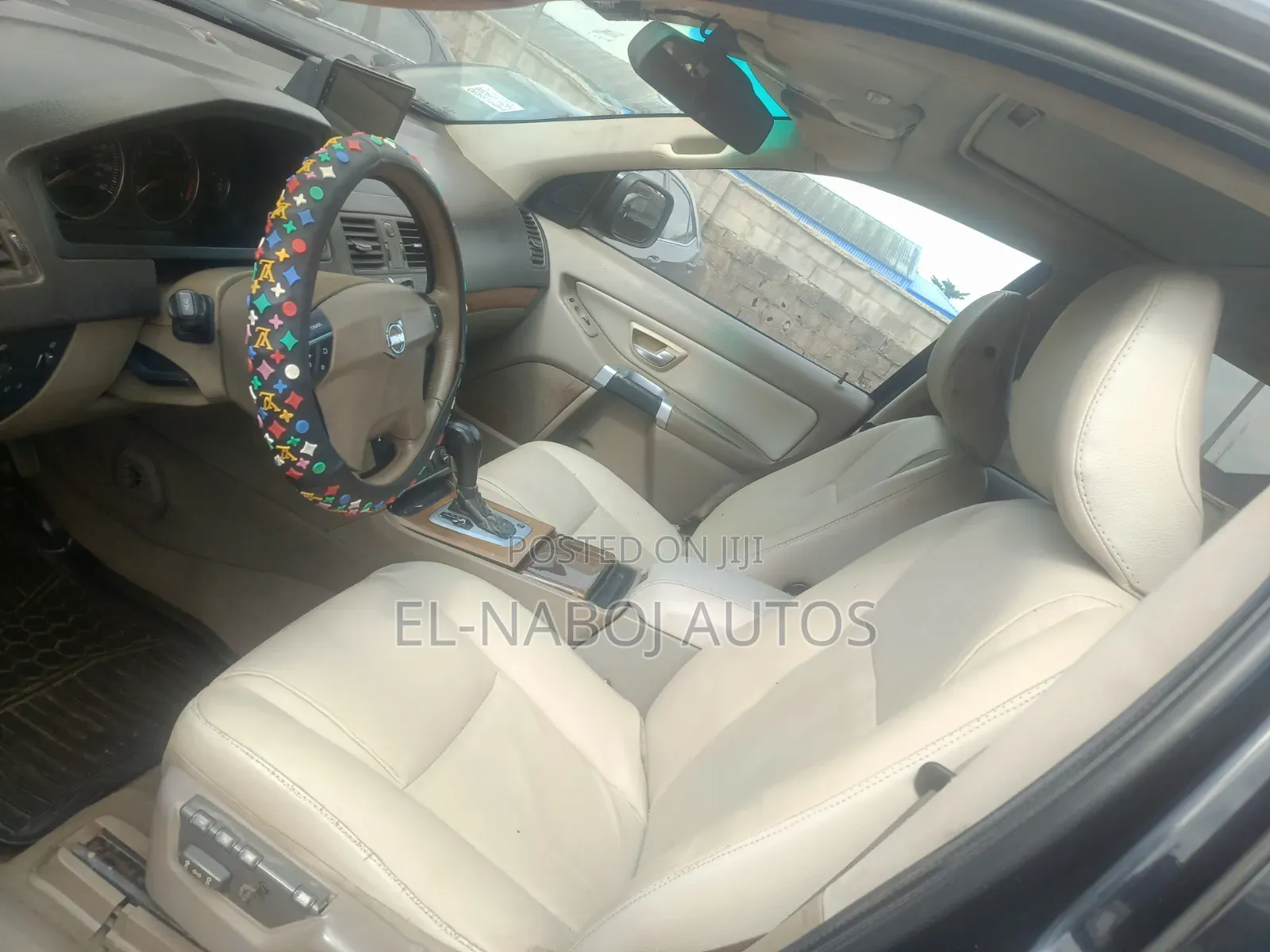 Volvo XC90 2011 Gray
