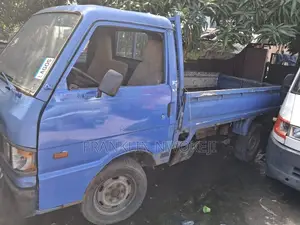 Mazda E2200 1994 Blue
